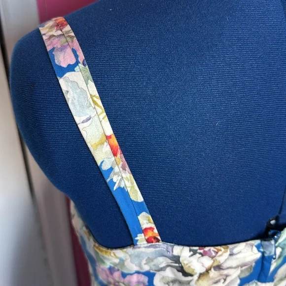 Retrospec’d Perfect Peony Norma Jean US8 *runs large* - Picture 7 of 9